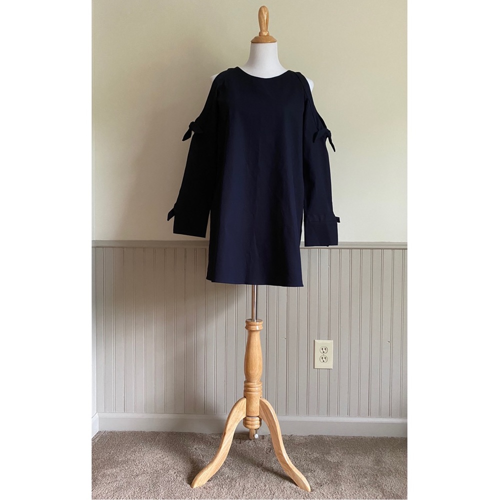 Brand New Zara Navy Mini Dress with Cold-Shoulder Cut-Away Sleeves & Bows - Picture 3 of 11